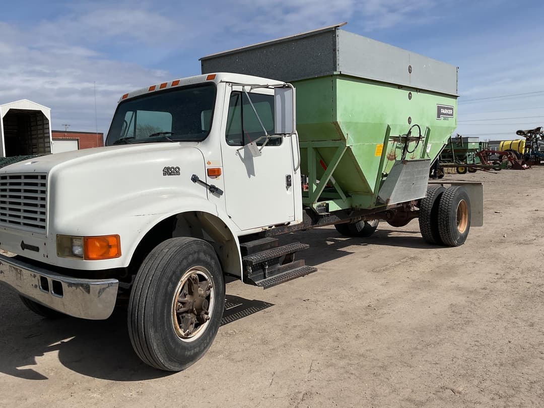 Image of International 4900 Primary image