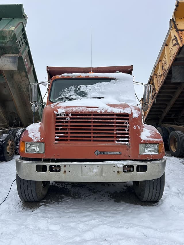 Image of International 4900 equipment image 1