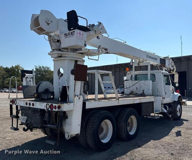 Image of International 4900 equipment image 4