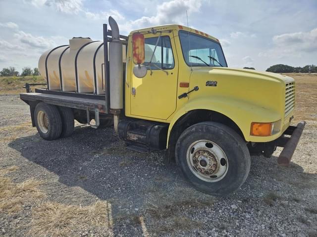 Image of International 4900 DT466 equipment image 3