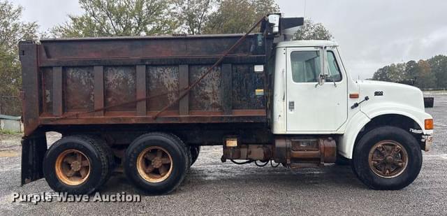 Image of International 4900 equipment image 3