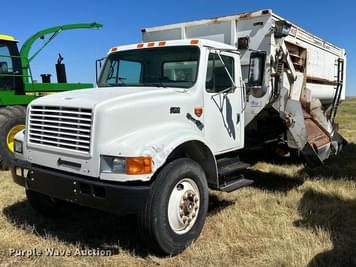 Main image International 4900