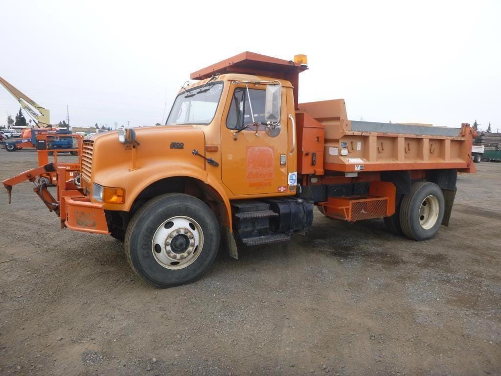 Main image International 4900