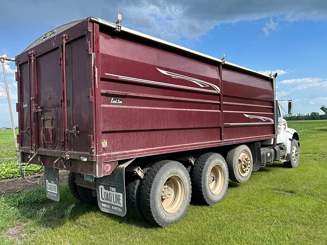 Image of International 4900 equipment image 3