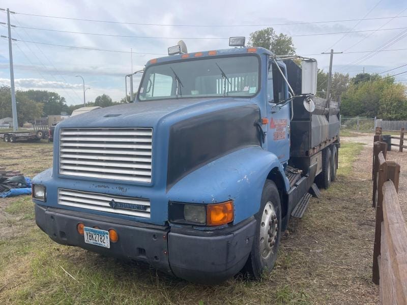 Main image International 8200