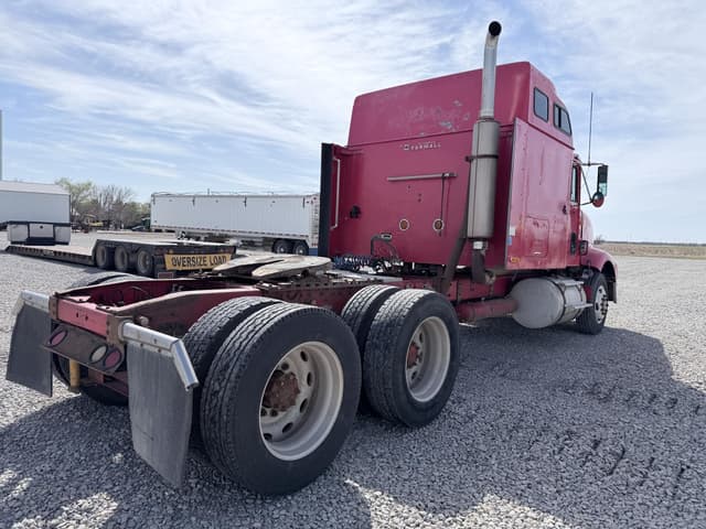 Image of International 9400 equipment image 4