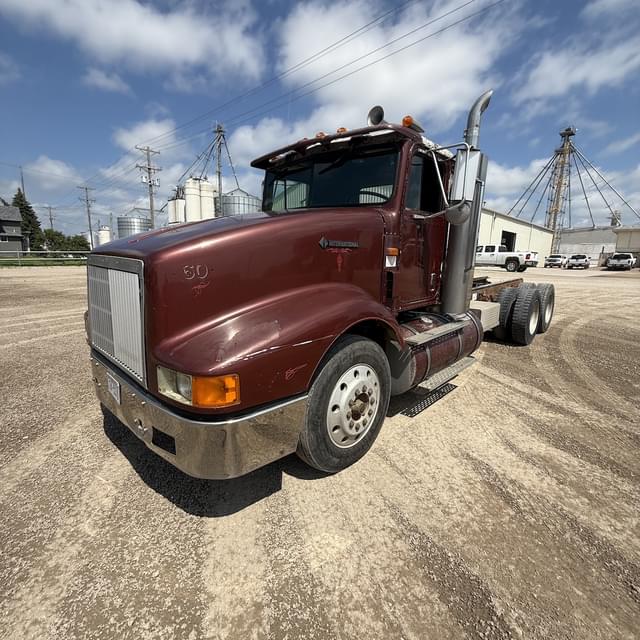 Image of International 9400 equipment image 1