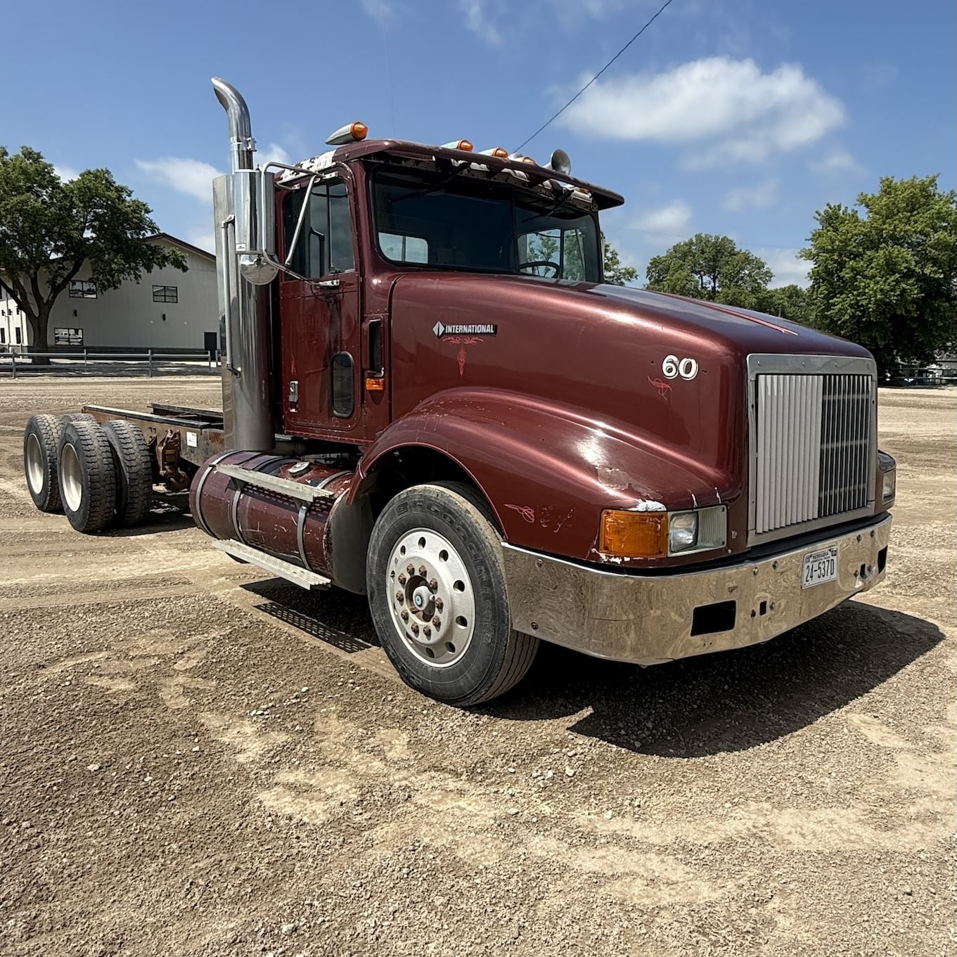 1995 International 9400 Equipment Image0