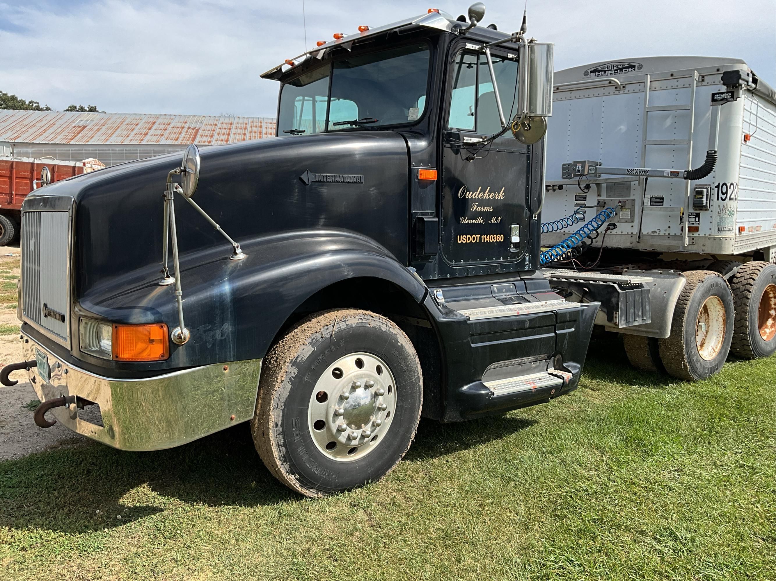 Main image International 9400