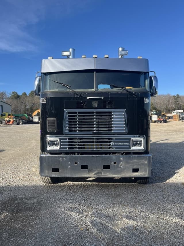 Image of International 9600 equipment image 1