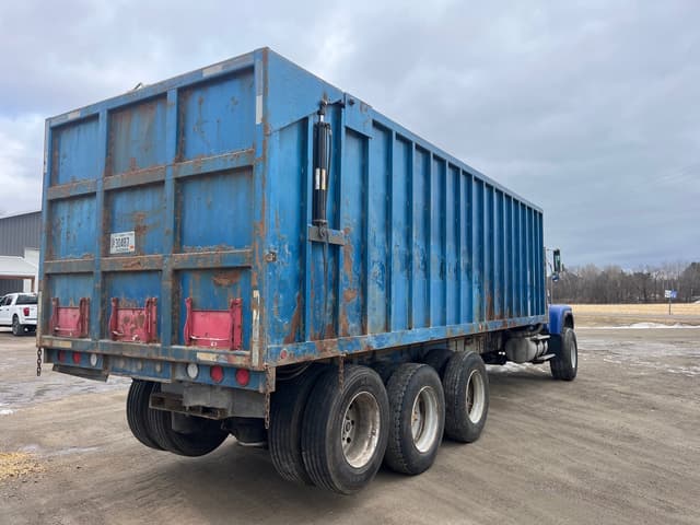 Image of International Paystar 5000 equipment image 4