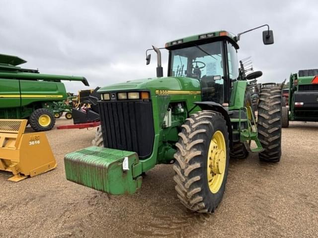 Image of John Deere 8300 equipment image 1