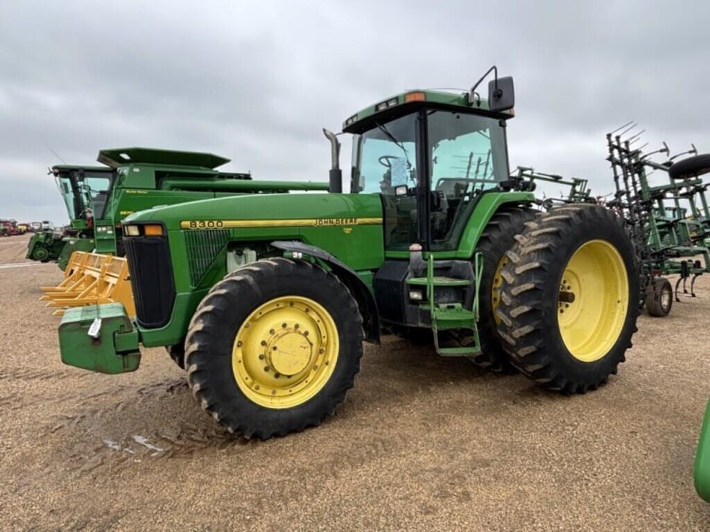 Image of John Deere 8300 Primary image