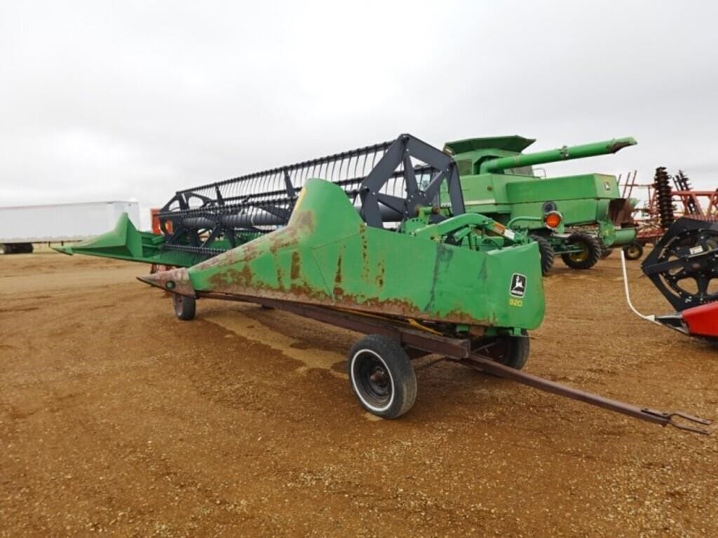 1995 John Deere 920 Equipment Image0
