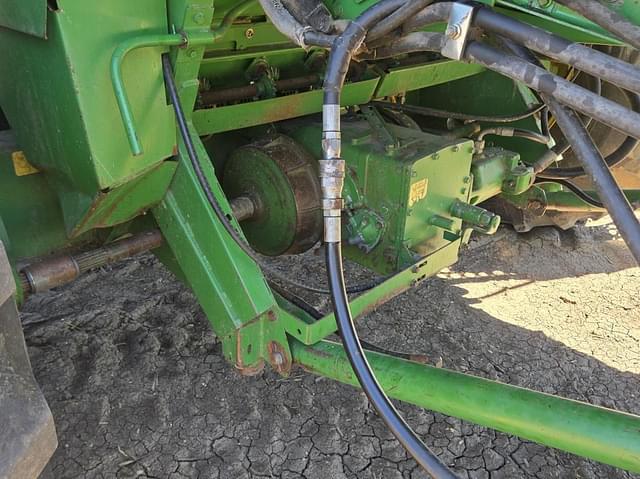 Image of John Deere 9500 equipment image 4