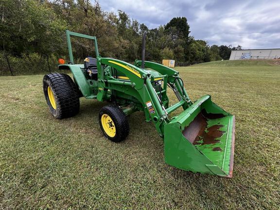 Image of John Deere 1070 equipment image 1