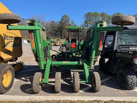 Image of John Deere 1517 equipment image 2