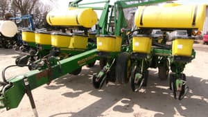 1995 John Deere 1760 Image