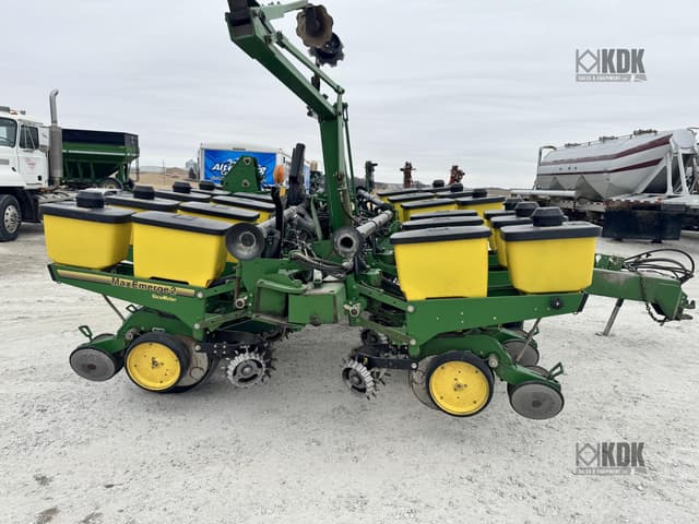 Image of John Deere 1760 equipment image 3