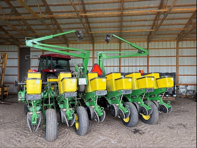 Image of John Deere 1760 equipment image 4