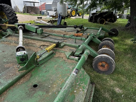 1995 John Deere 2018 Equipment Image0