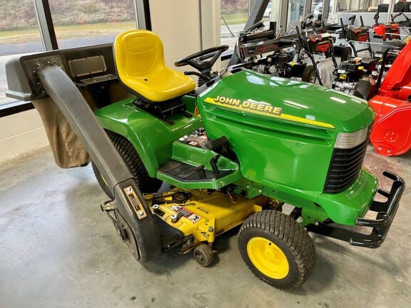 Main image John Deere 325
