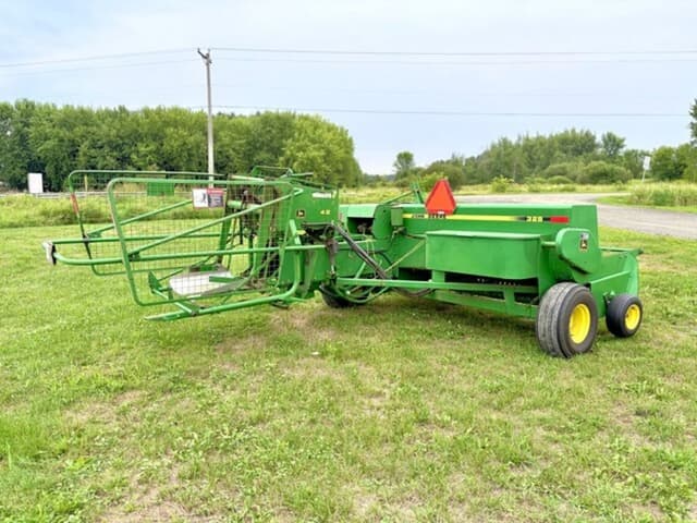 Image of John Deere 328 equipment image 4