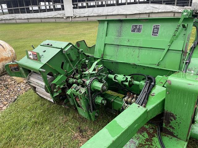 Image of John Deere 3950 equipment image 3