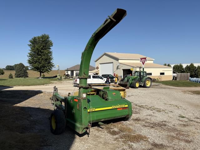 Image of John Deere 3970 equipment image 3