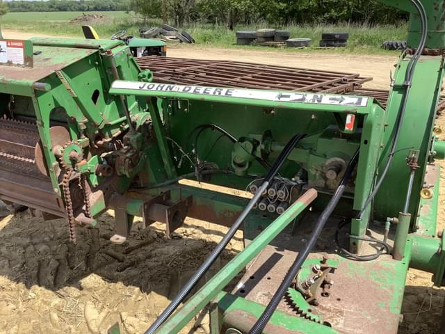 Image of John Deere 3970 equipment image 1