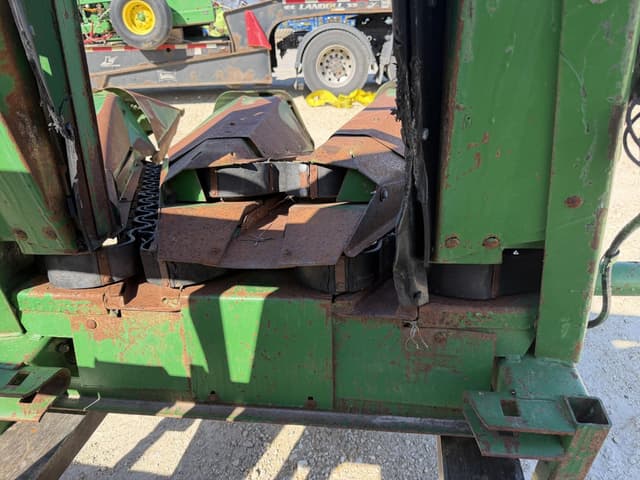 Image of John Deere 3RRC equipment image 4