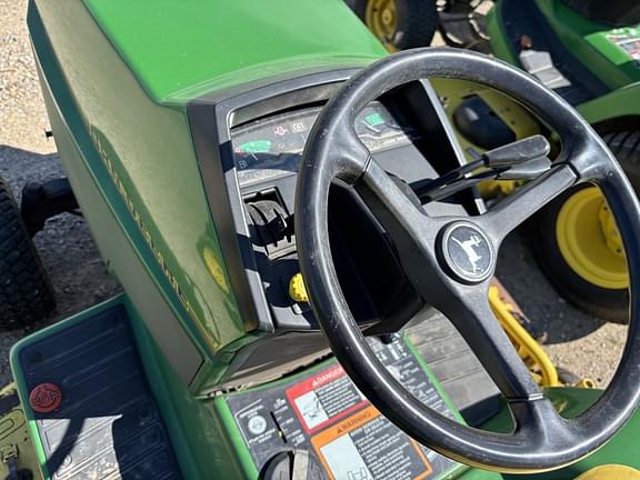Image of John Deere 425 equipment image 2