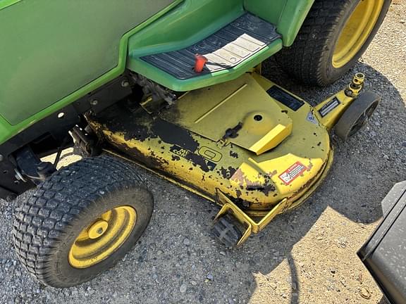 Image of John Deere 425 equipment image 4