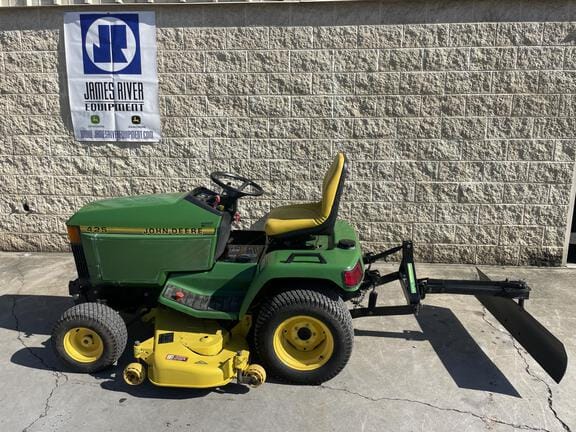 1995 John Deere 425 Equipment Image0