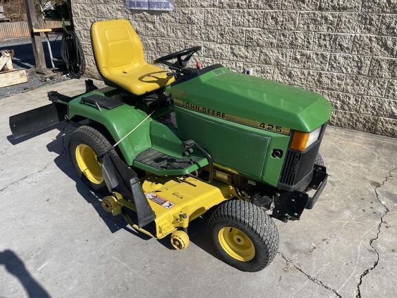 Image of John Deere 425 equipment image 4