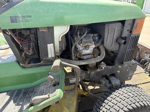 Image of John Deere 445 equipment image 2