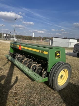Image of John Deere 450 equipment image 2