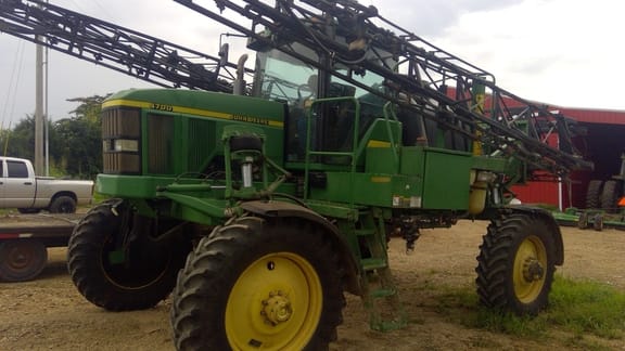 Main image John Deere 4700