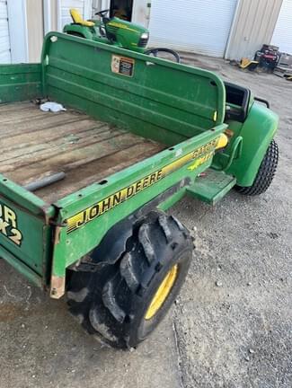 Image of John Deere Gator 4X2 equipment image 4