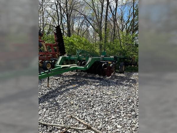 Image of John Deere 510 Image 1