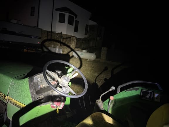 Image of John Deere 5300 equipment image 4