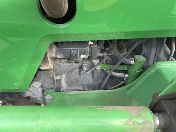 Image of John Deere 5300 equipment image 4