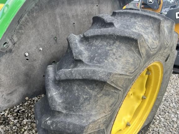 Image of John Deere 5300 equipment image 1