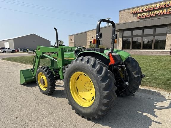 Image of John Deere 5300 equipment image 4