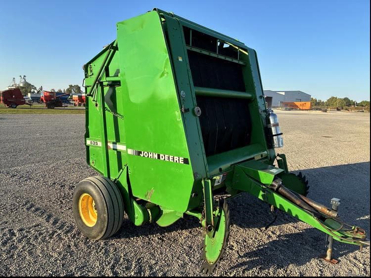 Image of John Deere 535 Primary image