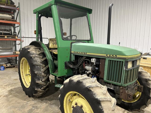 Image of John Deere 5400 equipment image 1