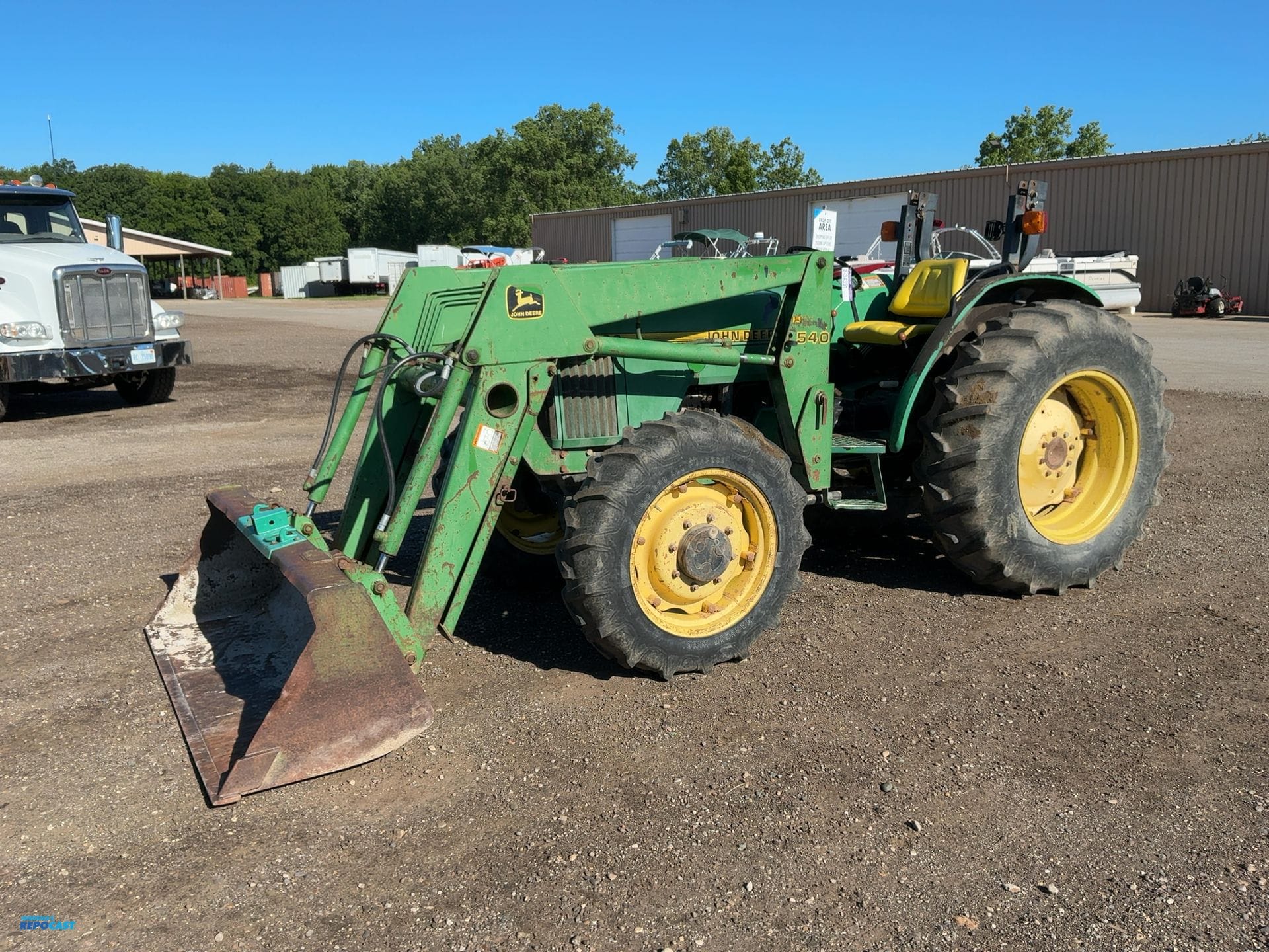 1995 John Deere 5400 Equipment Image0