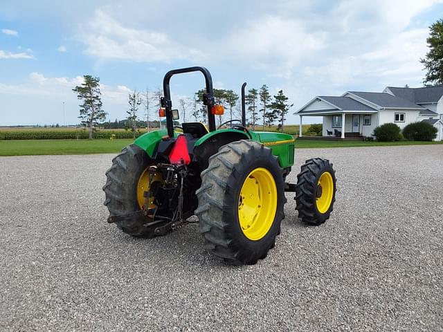 Image of John Deere 5400 equipment image 4