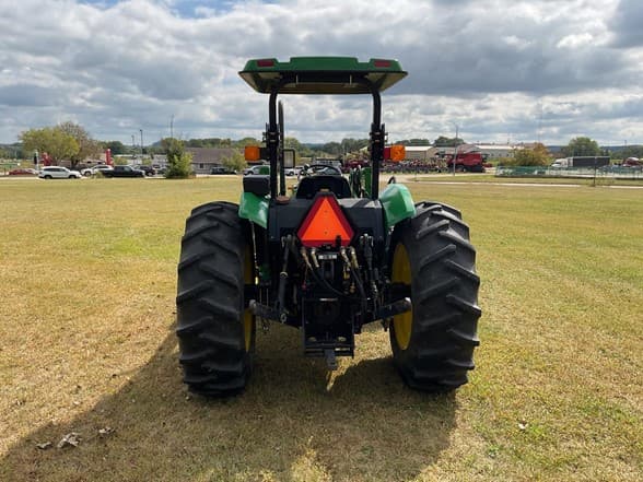 Image of John Deere 5400 equipment image 3