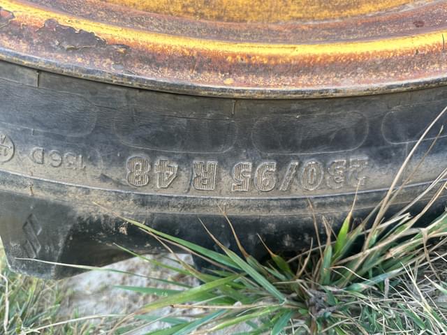 Image of John Deere 5400 equipment image 4